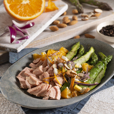 Tuna with Asparagus, Orange and Almonds